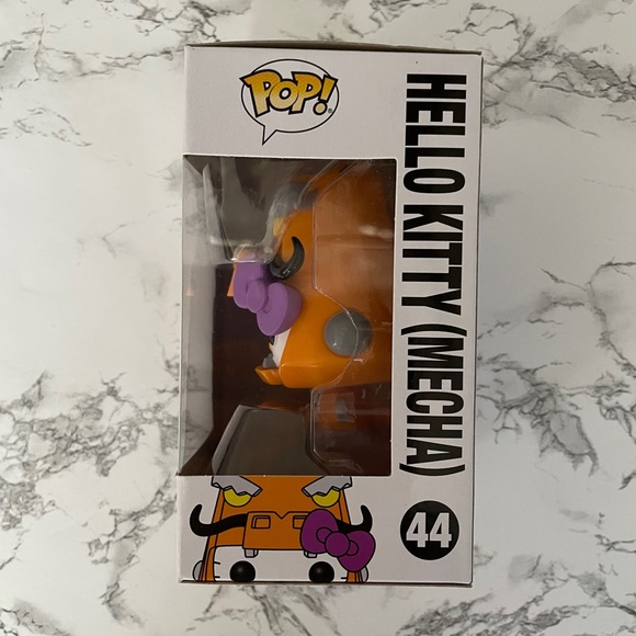 Hello Kitty Funko Pop 44 - Picture 4 of 8